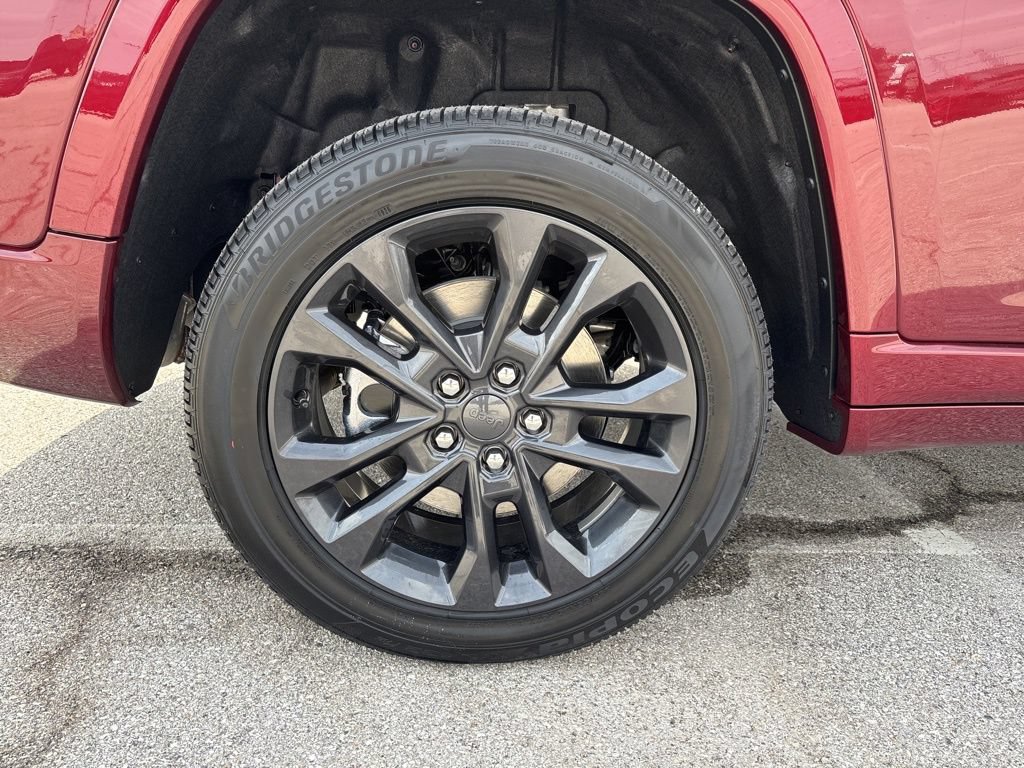 New 2026 Jeep Grand Cherokee L Limited AWD/4WD image 12