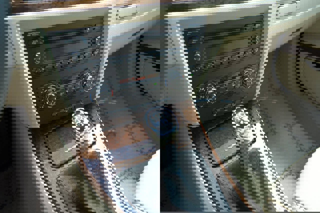 Used 2008 BMW 328xi Coupe image 37