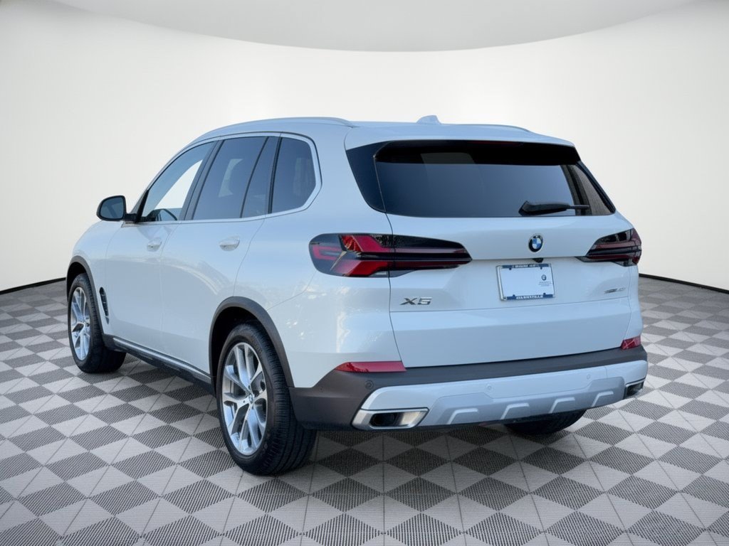 Used 2026 BMW X5 sDrive40i w/ Premium Package RWD image 3
