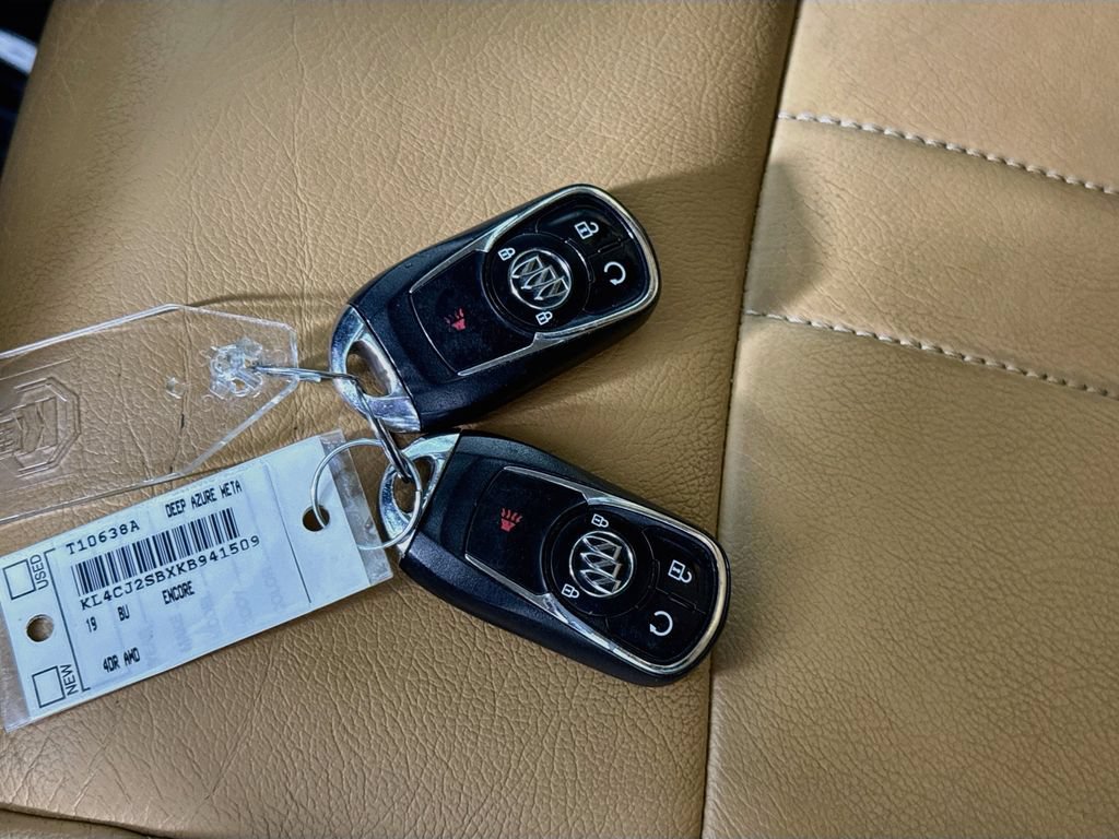 Used 2019 Buick Encore Sport Touring w/ Safety Package AWD/4WD image 32