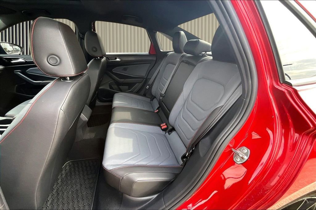 Used 2025 Volkswagen Jetta GLI Autobahn image 27