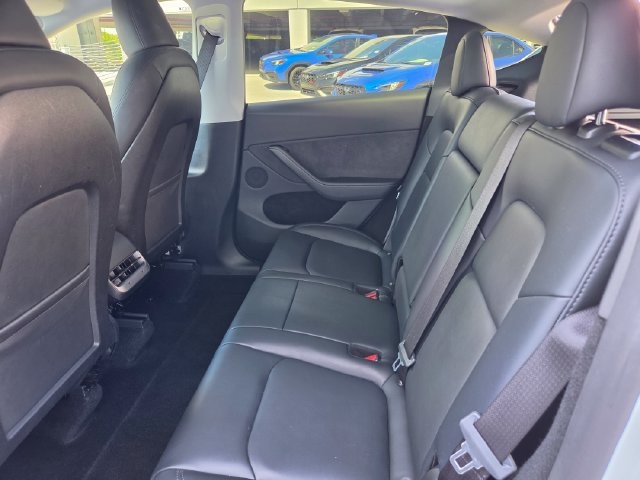 Used 2024 Tesla Model Y Long Range AWD/4WD image 21