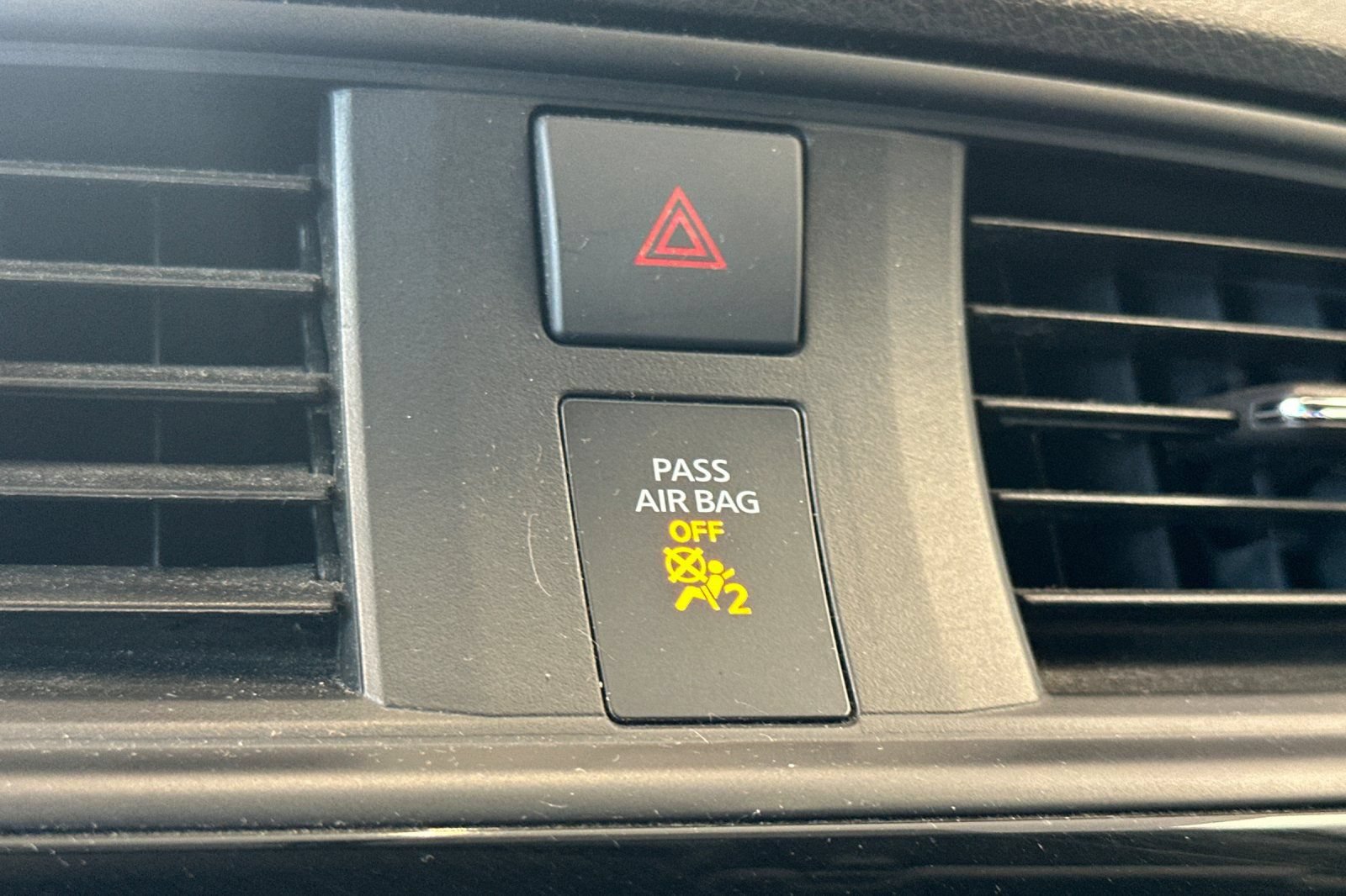 Used 2019 Nissan Sentra S FWD image 50