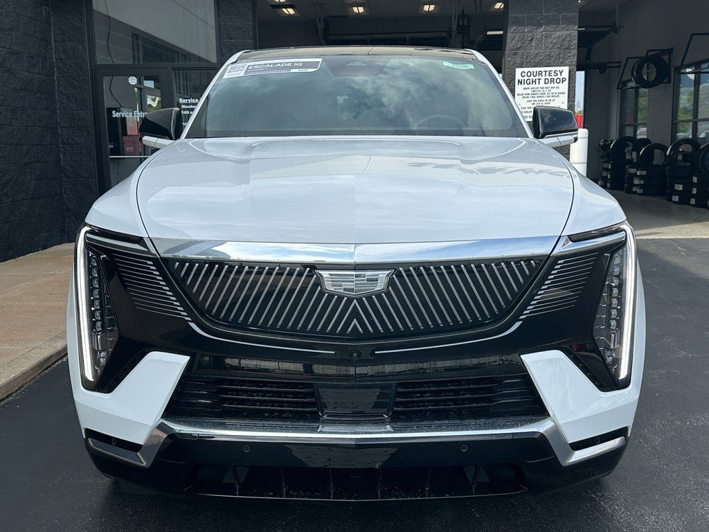 New 2025 Cadillac Escalade IQ Luxury 1 image 6