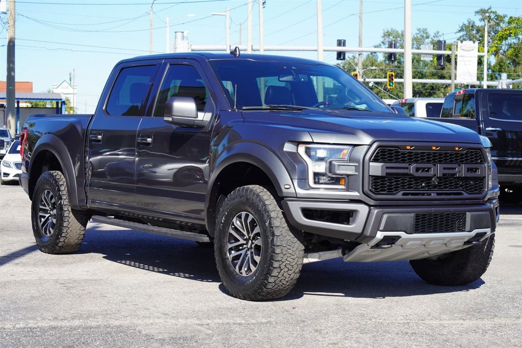 Used 2019 Ford F150 Raptor w/ Equipment Group 802A Luxury AWD/4WD image 10