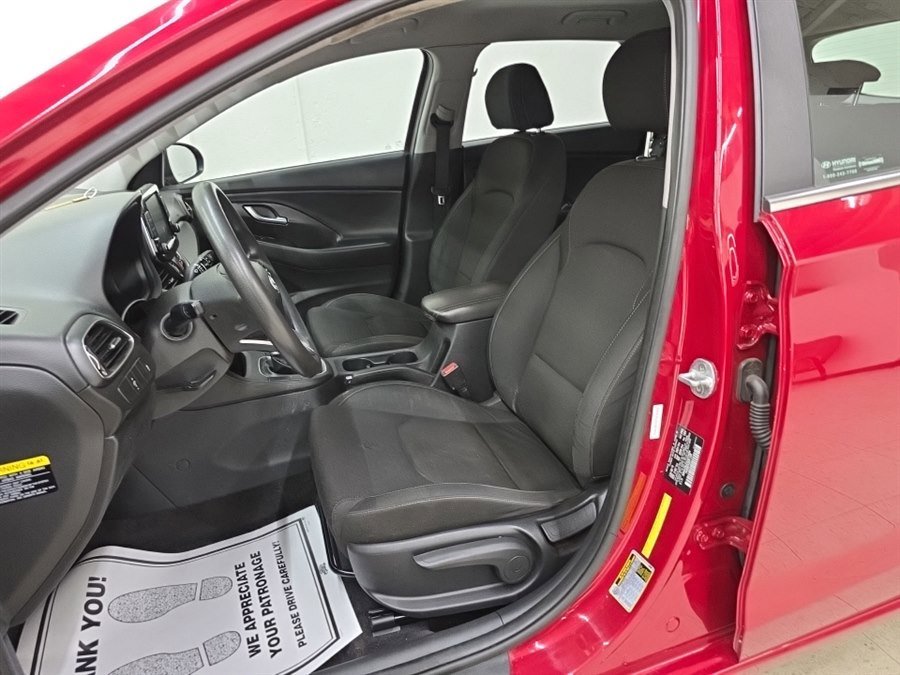Used 2018 Hyundai Elantra GT FWD image 7