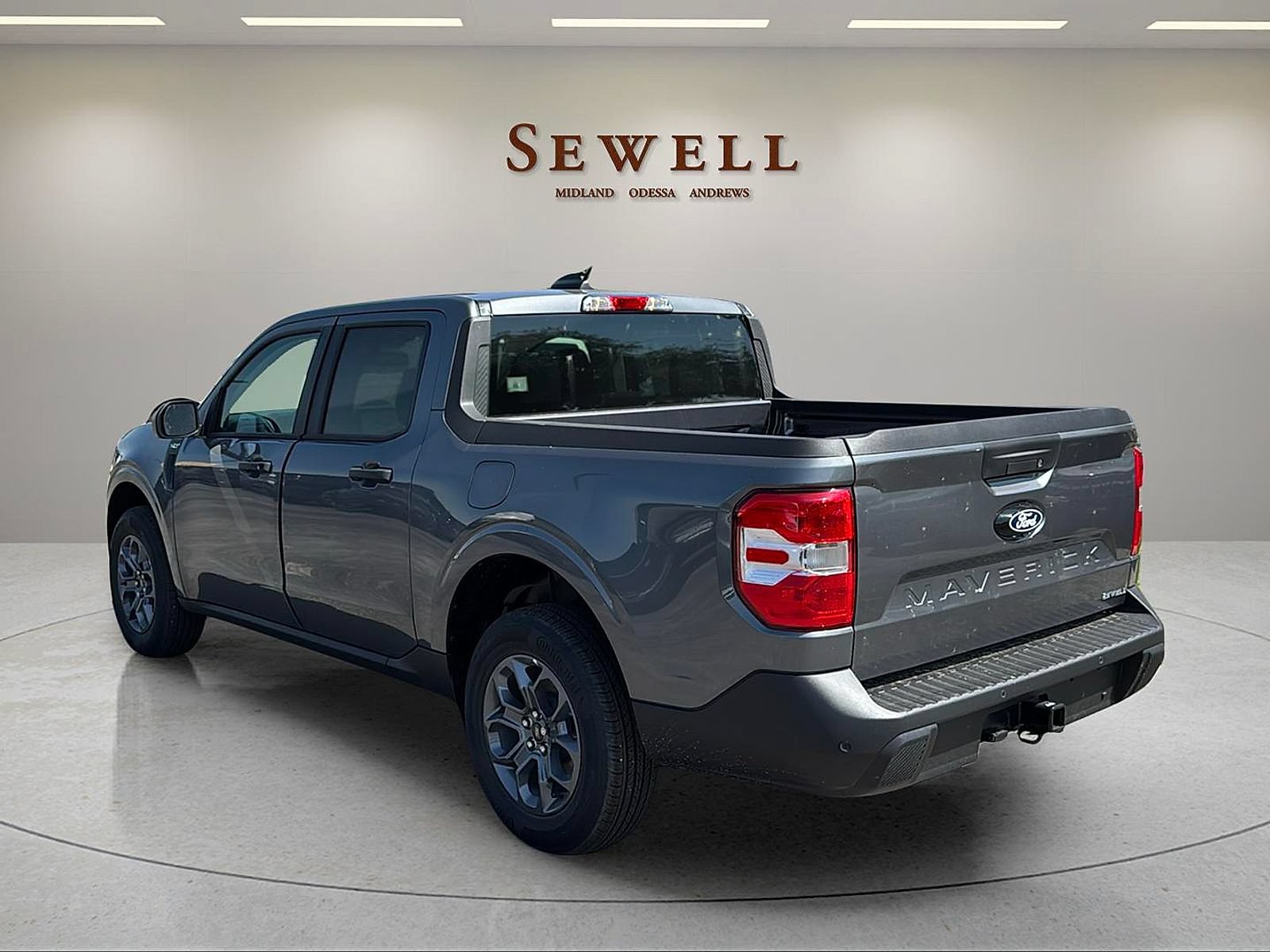 New 2025 Ford Maverick XLT FWD image 3