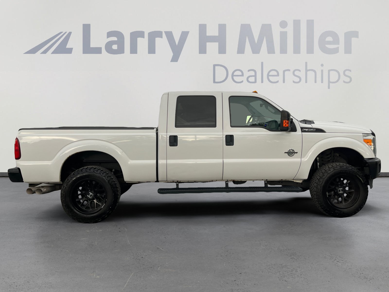 Used 2016 Ford F350 XL w/ Power Equipment Group AWD/4WD image 6