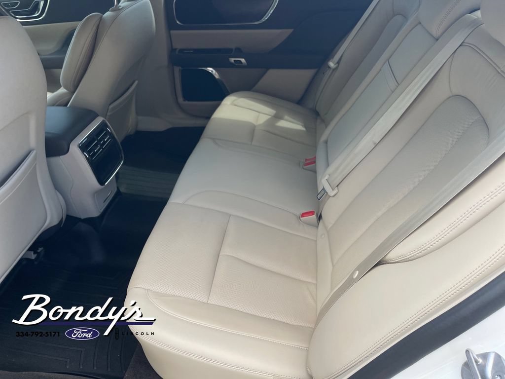 Used 2019 Lincoln Continental Select FWD image 11
