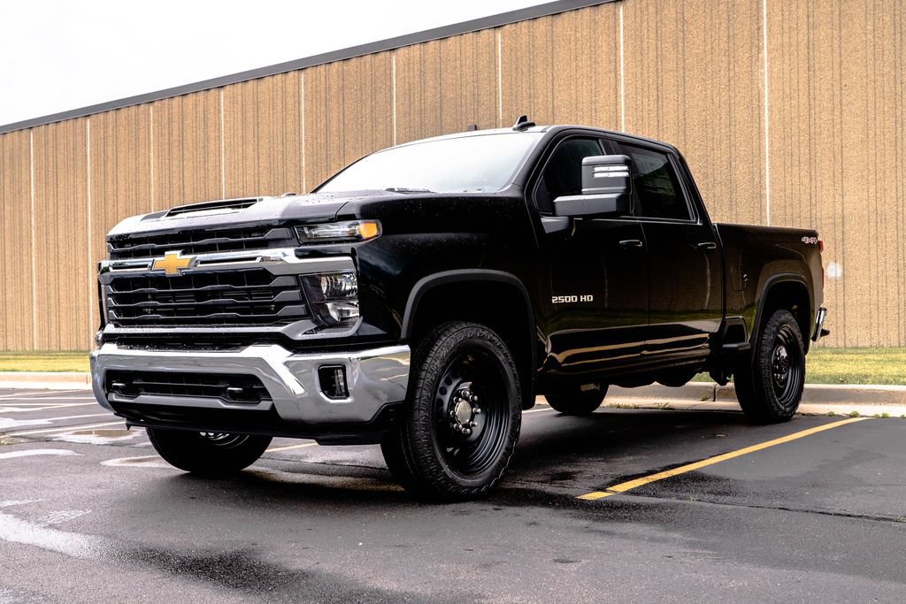 New 2026 Chevrolet Silverado 2500 LT w/ Convenience Package AWD/4WD image 4