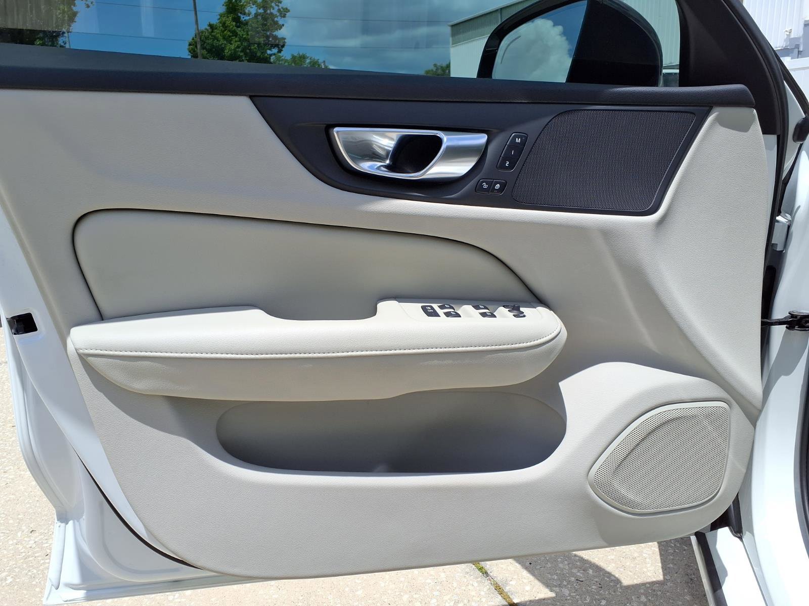 Certified 2025 Volvo S60 B5 Plus FWD image 20
