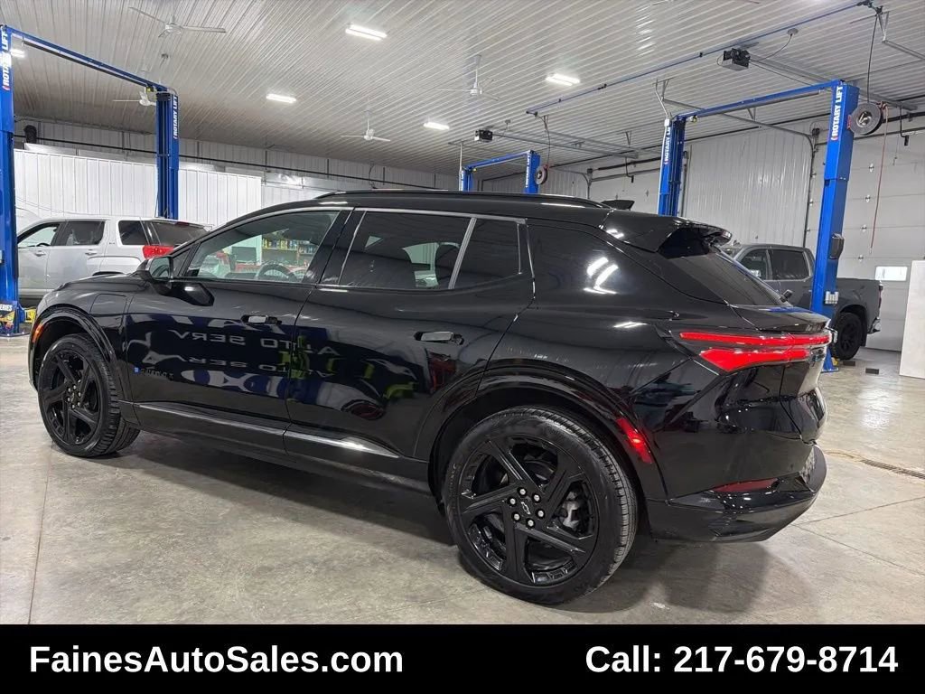 Used 2024 Chevrolet Equinox EV RS AWD/4WD image 9