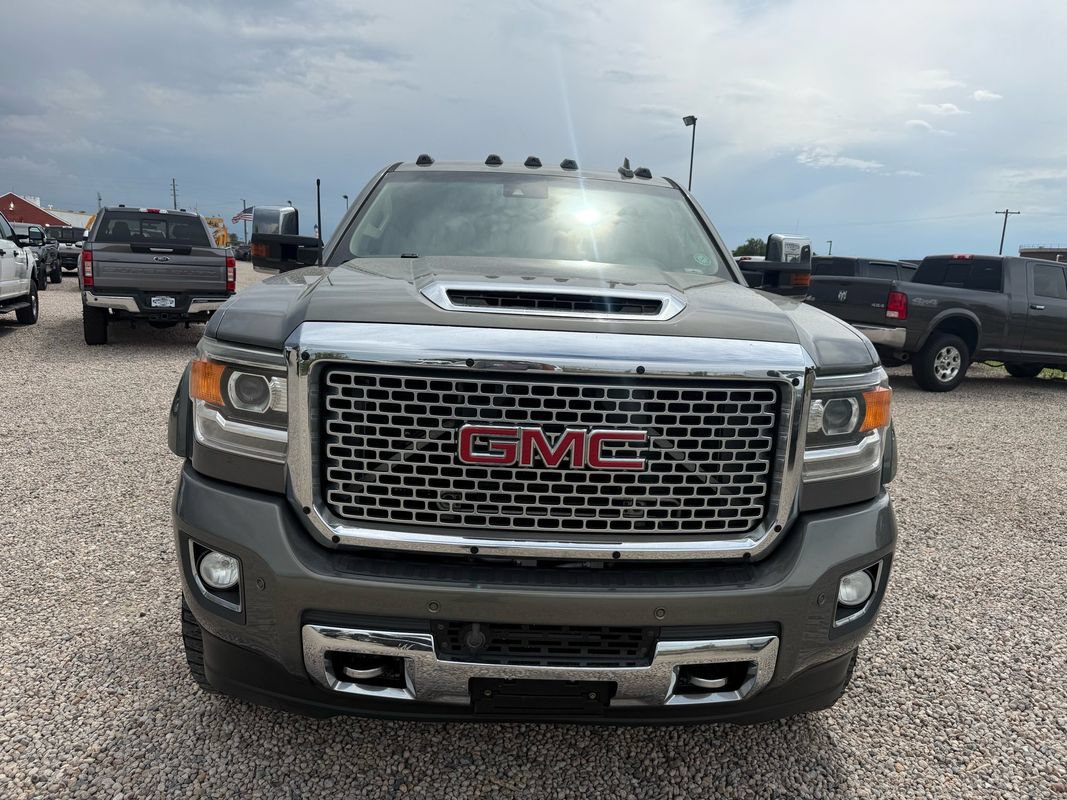 Used 2017 GMC Sierra 3500 Denali w/ Duramax Plus Package AWD/4WD image 3