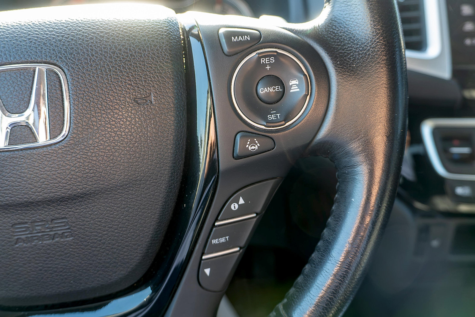 Used 2020 Honda Ridgeline RTL-E image 25
