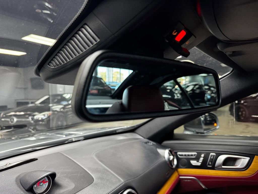 Used 2016 Mercedes-Benz SL 550 image 41