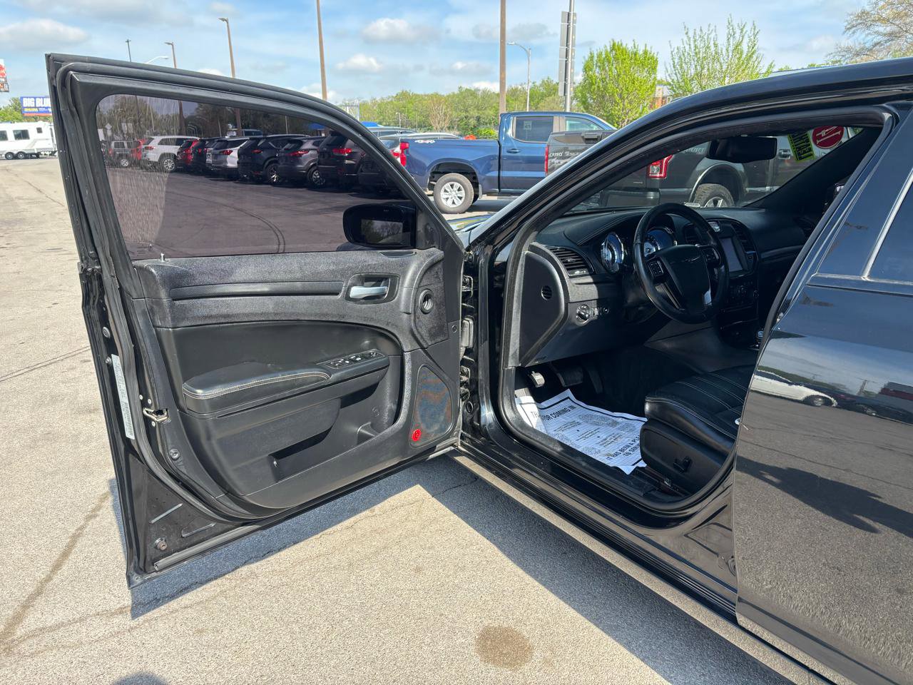 Used 2014 Chrysler 300 S image 15