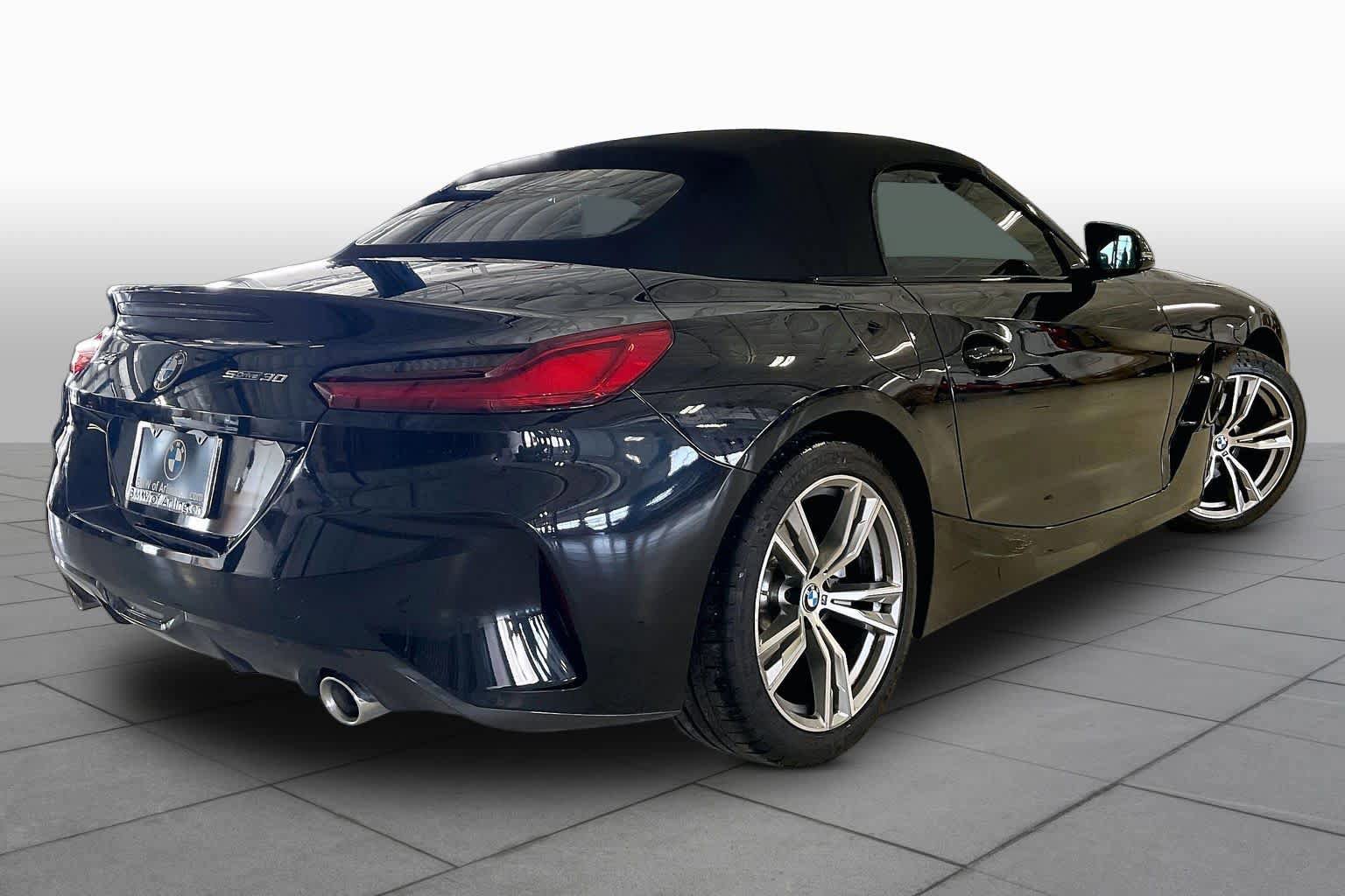 Certified 2023 BMW Z4 M40i w/ Convenience Package RWD image 12