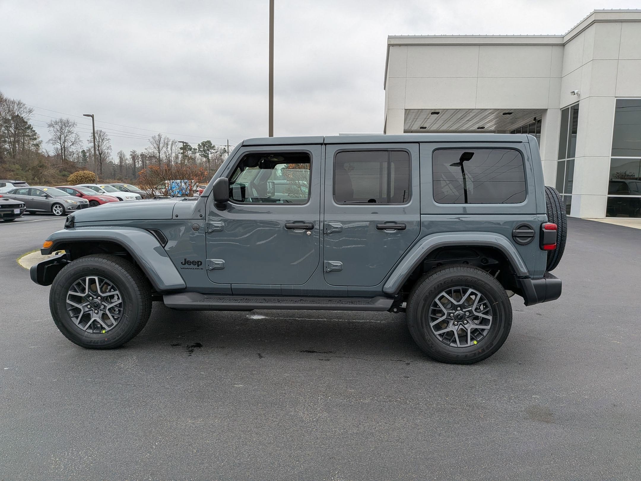 New 2026 Jeep Wrangler Sahara AWD/4WD image 8