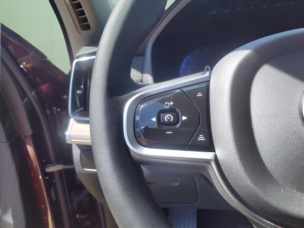 Used 2025 Volvo XC90 T8 Plus w/ Protection Package Premier image 29