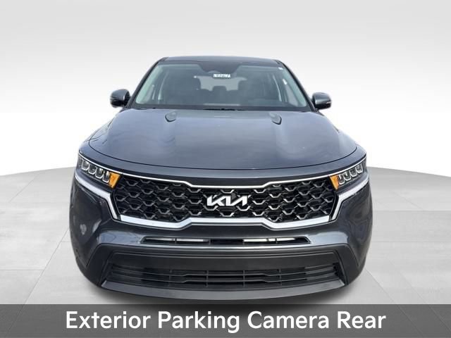 Used 2023 Kia Sorento LX image 11