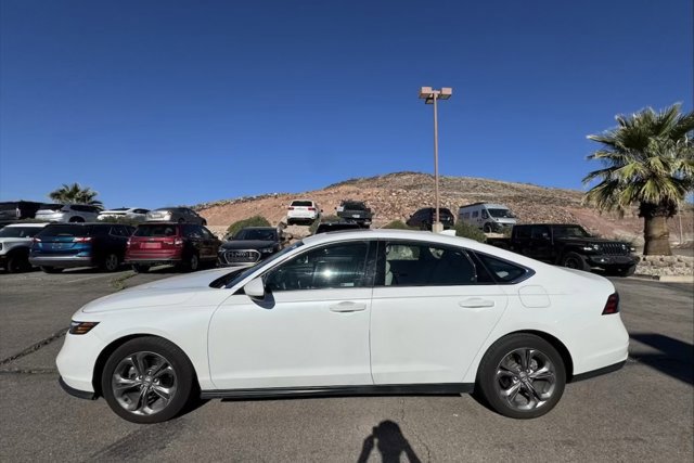 Used 2023 Honda Accord EX image 2