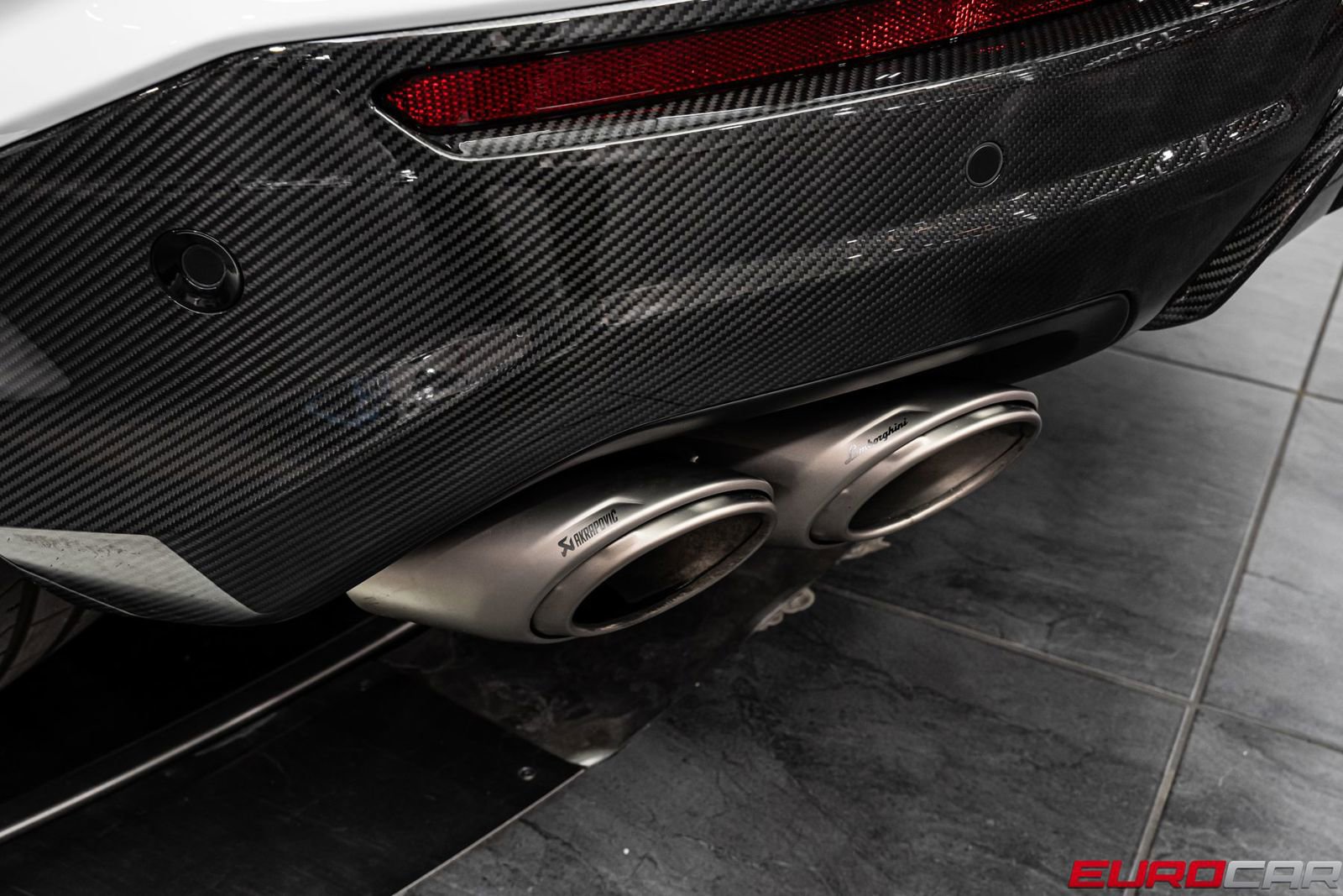 Used 2024 Lamborghini Urus Performante AWD/4WD image 25
