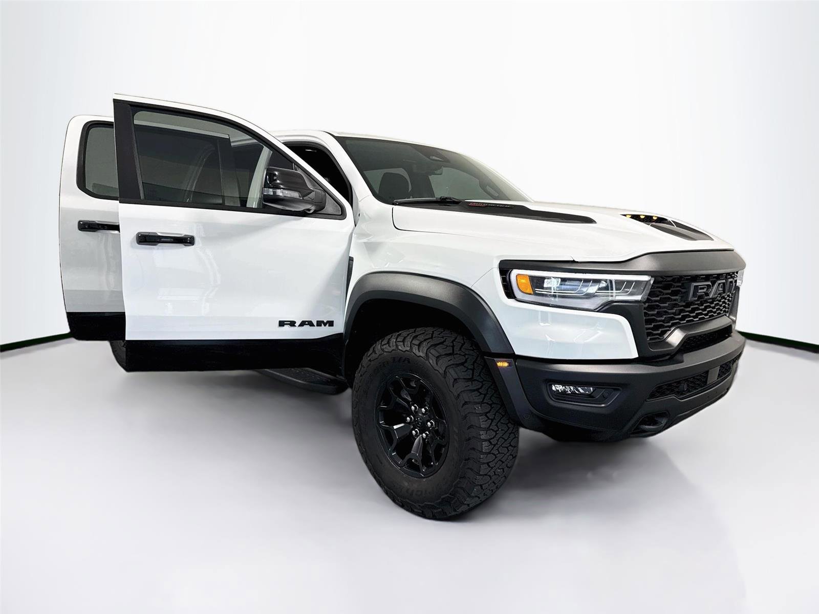 Used 2025 RAM 1500 RHO w/ RHO Level 1 Equipment Group AWD/4WD image 25