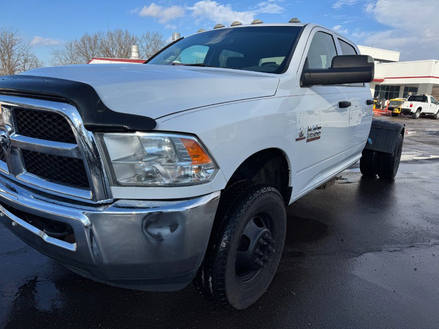 Used 2017 RAM 3500 Tradesman w/ Chrome Appearance Group image 9