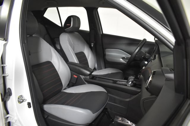 Certified 2023 Nissan Kicks SR w/ SR Premium Package FWD image 33