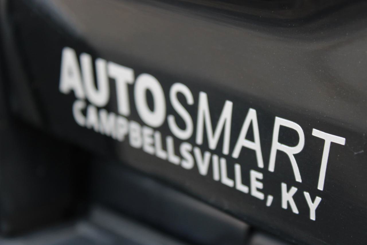 Used 2019 Toyota Tacoma SR image 7