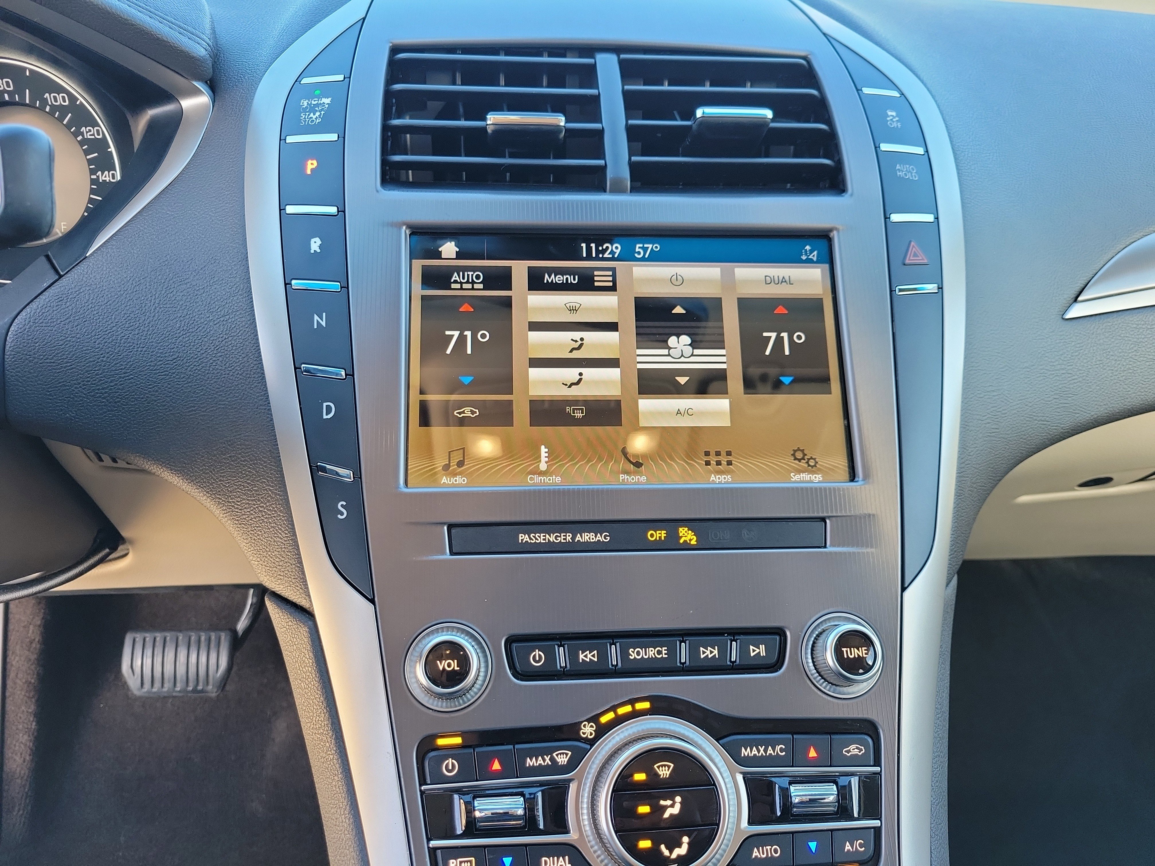 Used 2019 Lincoln MKZ Premiere image 22