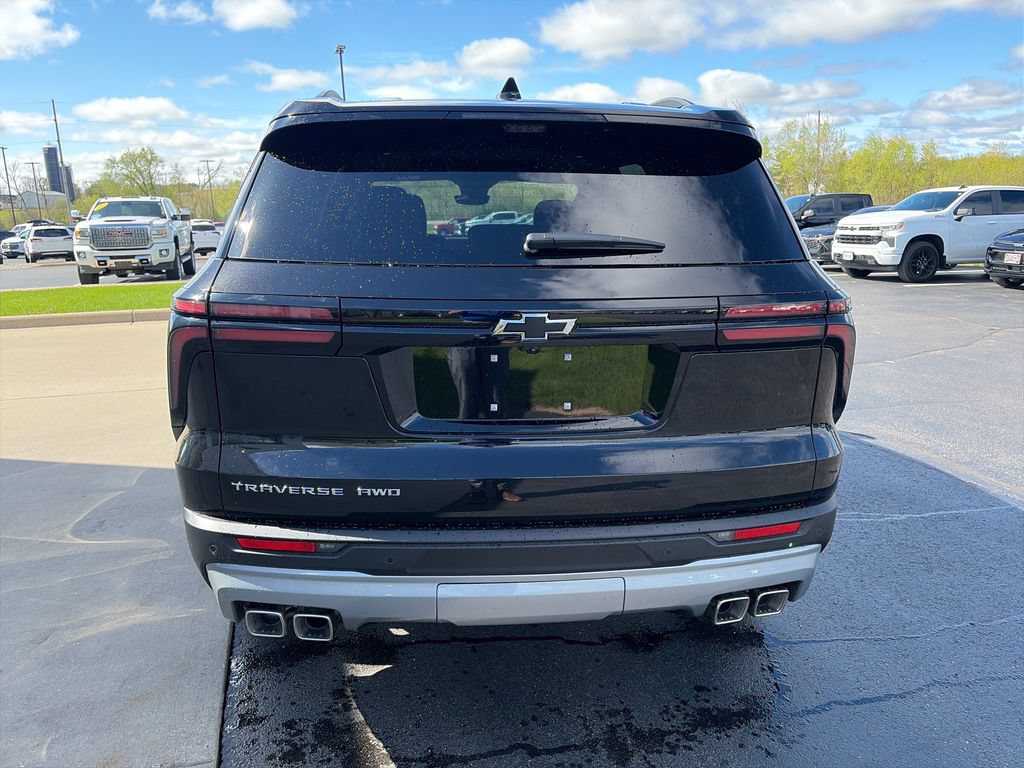 New 2026 Chevrolet Traverse LT w/ Sun and Wheel Package AWD/4WD image 6