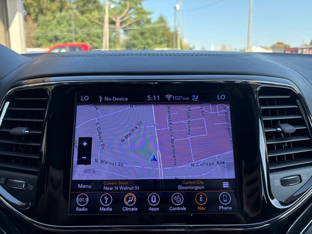 Used 2019 Jeep Grand Cherokee Overland AWD/4WD image 39