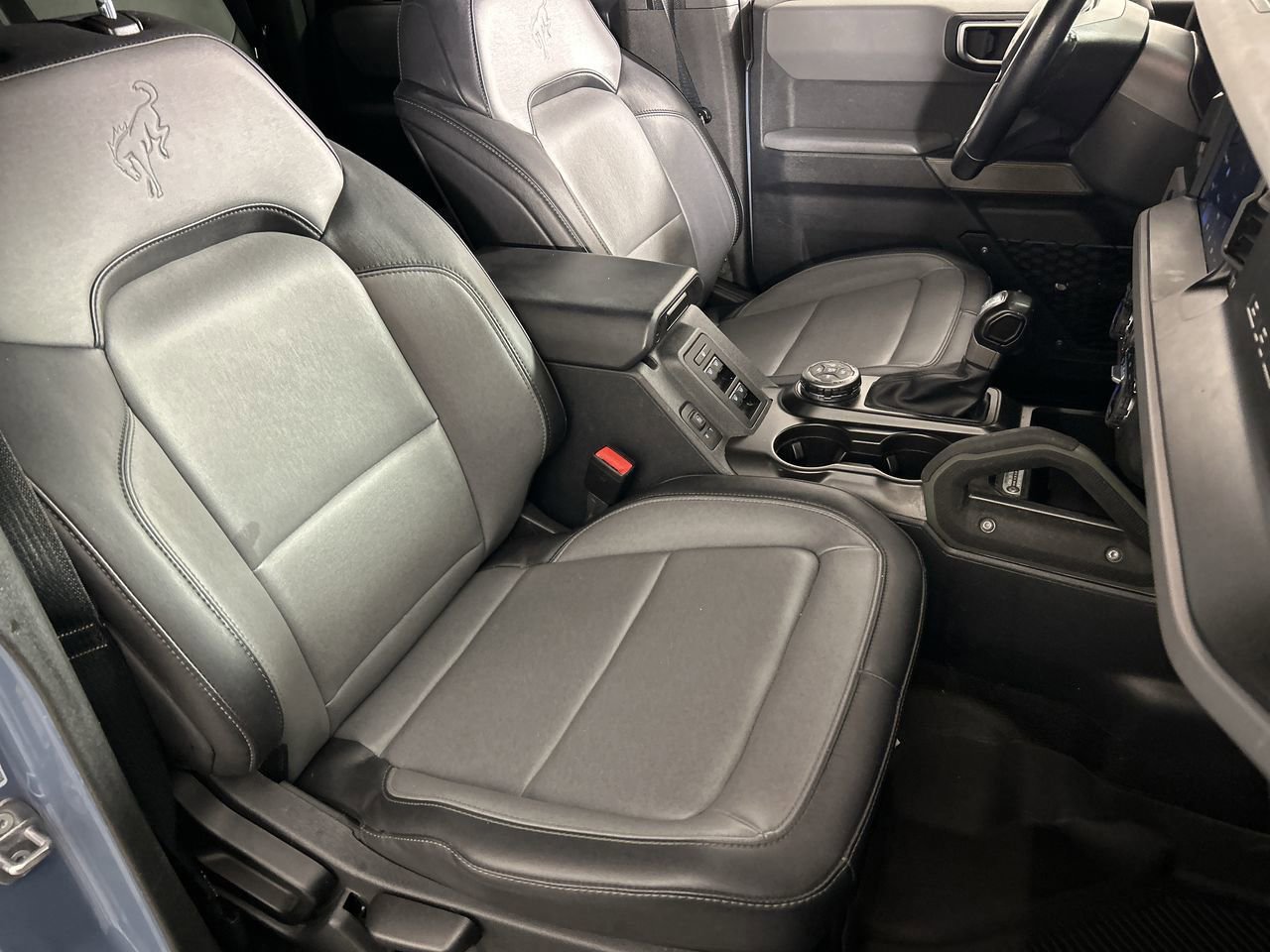 Used 2023 Ford Bronco Everglades image 25