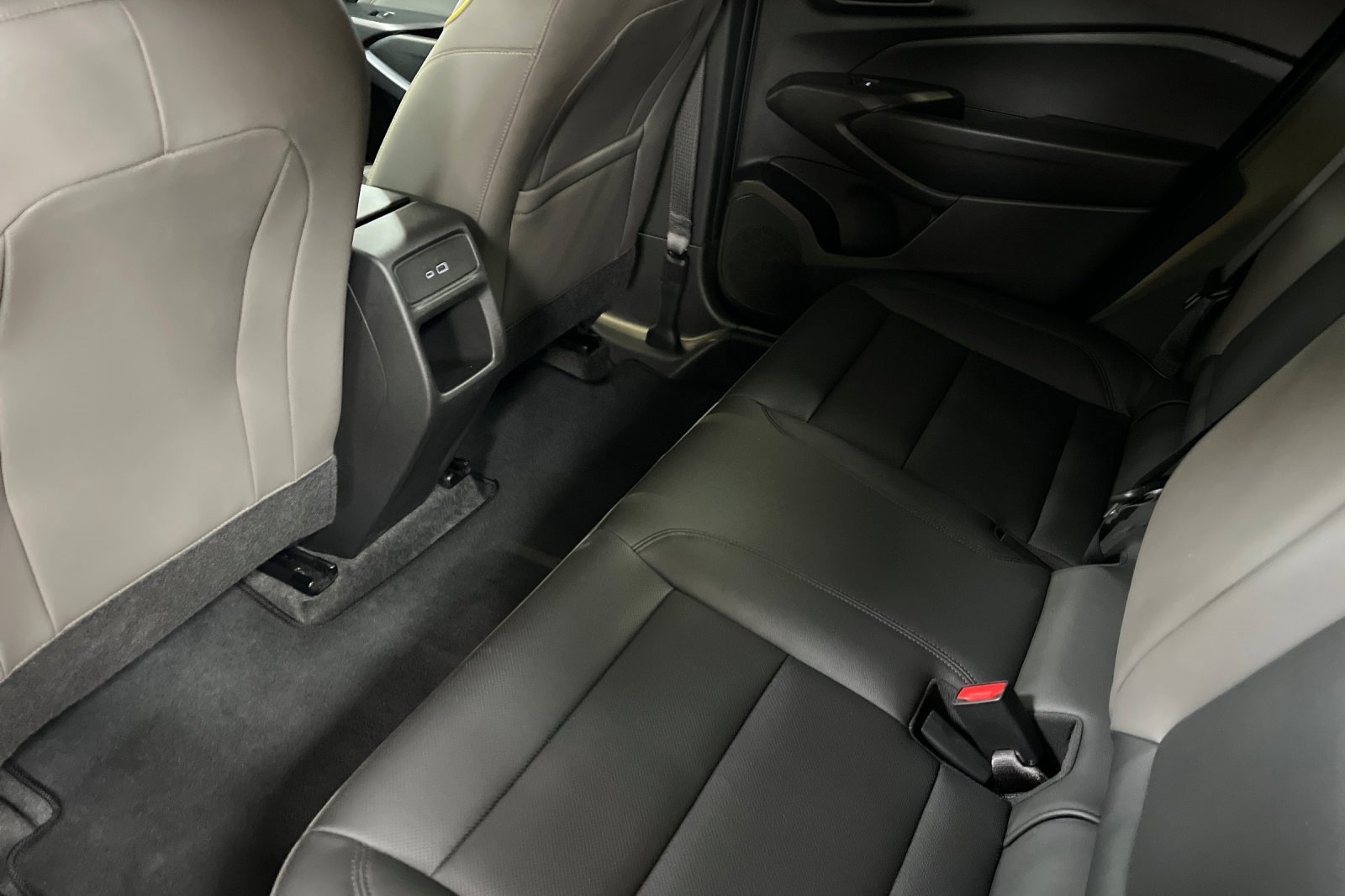 Used 2024 Chevrolet Trax ACTIV w/ Sunroof Package image 14