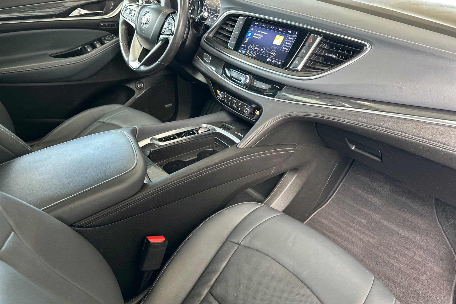 Used 2023 Buick Enclave Premium w/ Experience Buick Package image 16