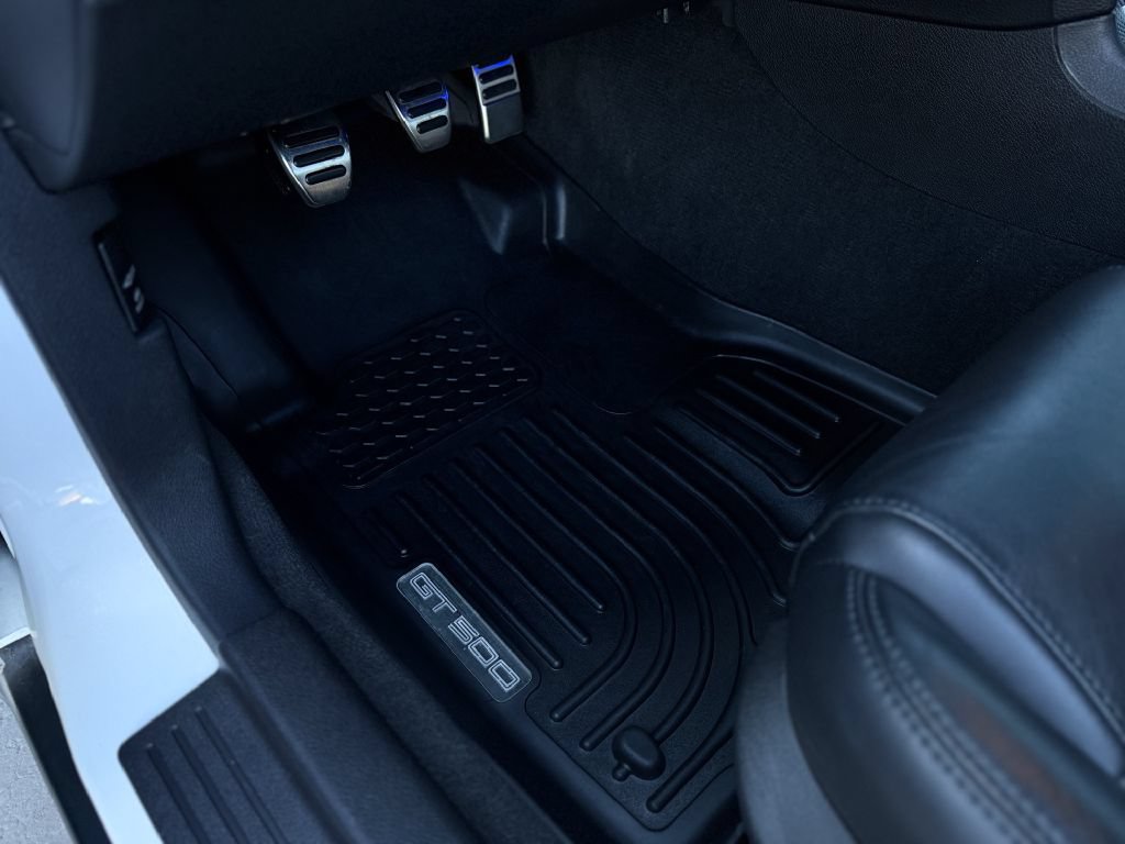 Used 2011 Ford Mustang Shelby GT500 w/ Electronics Pkg RWD image 24