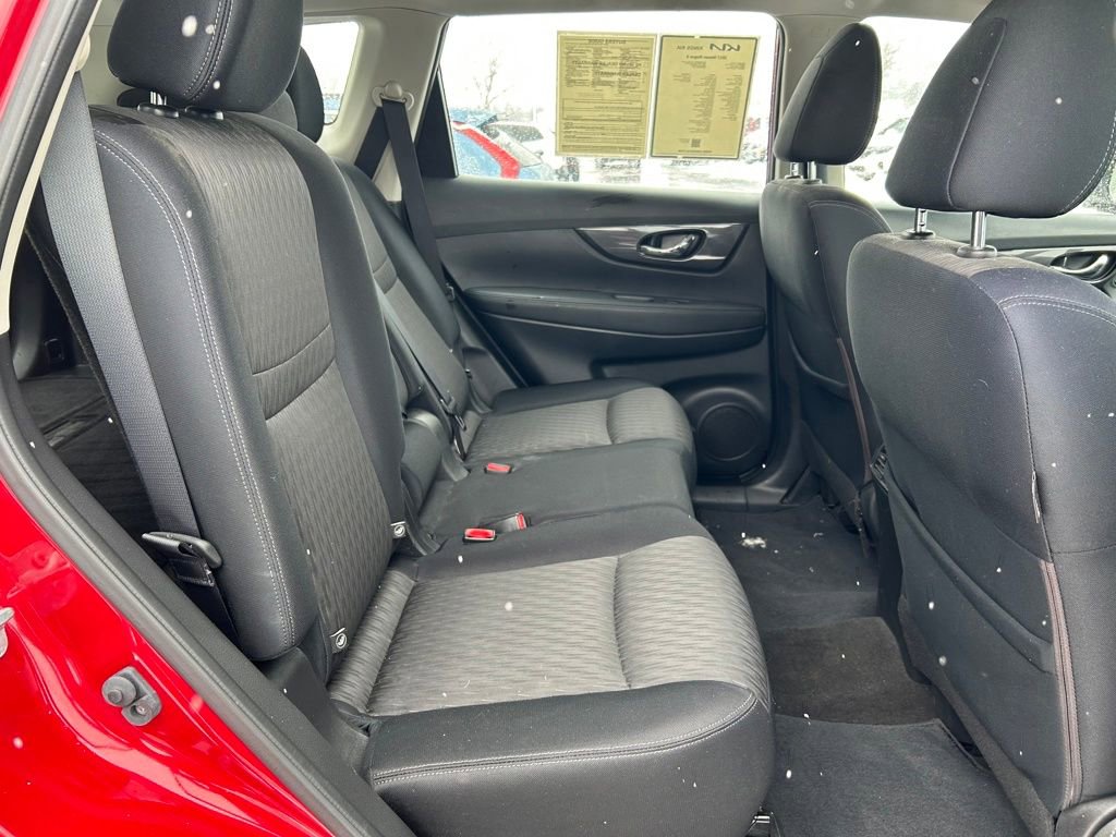 Used 2017 Nissan Rogue S image 21
