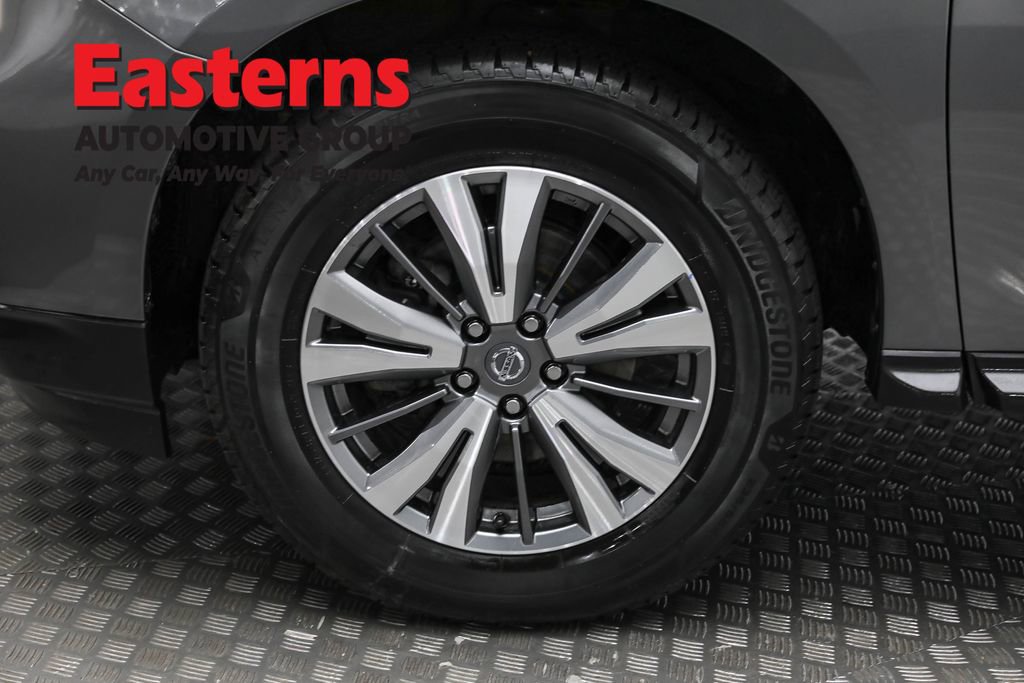 Used 2020 Nissan Pathfinder S image 35