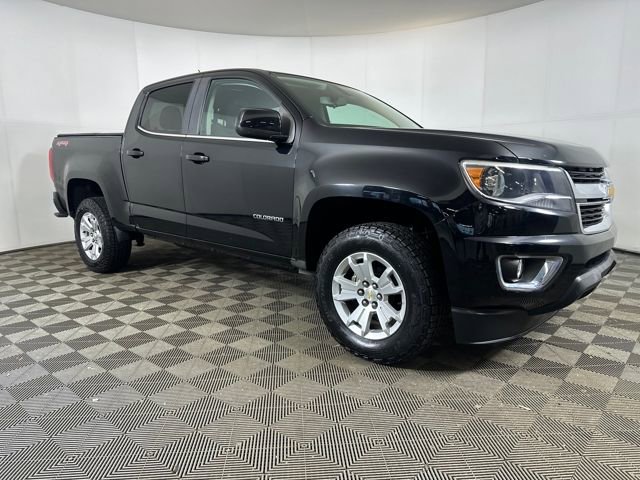 Used 2017 Chevrolet Colorado LT w/ LT Convenience Package image 2
