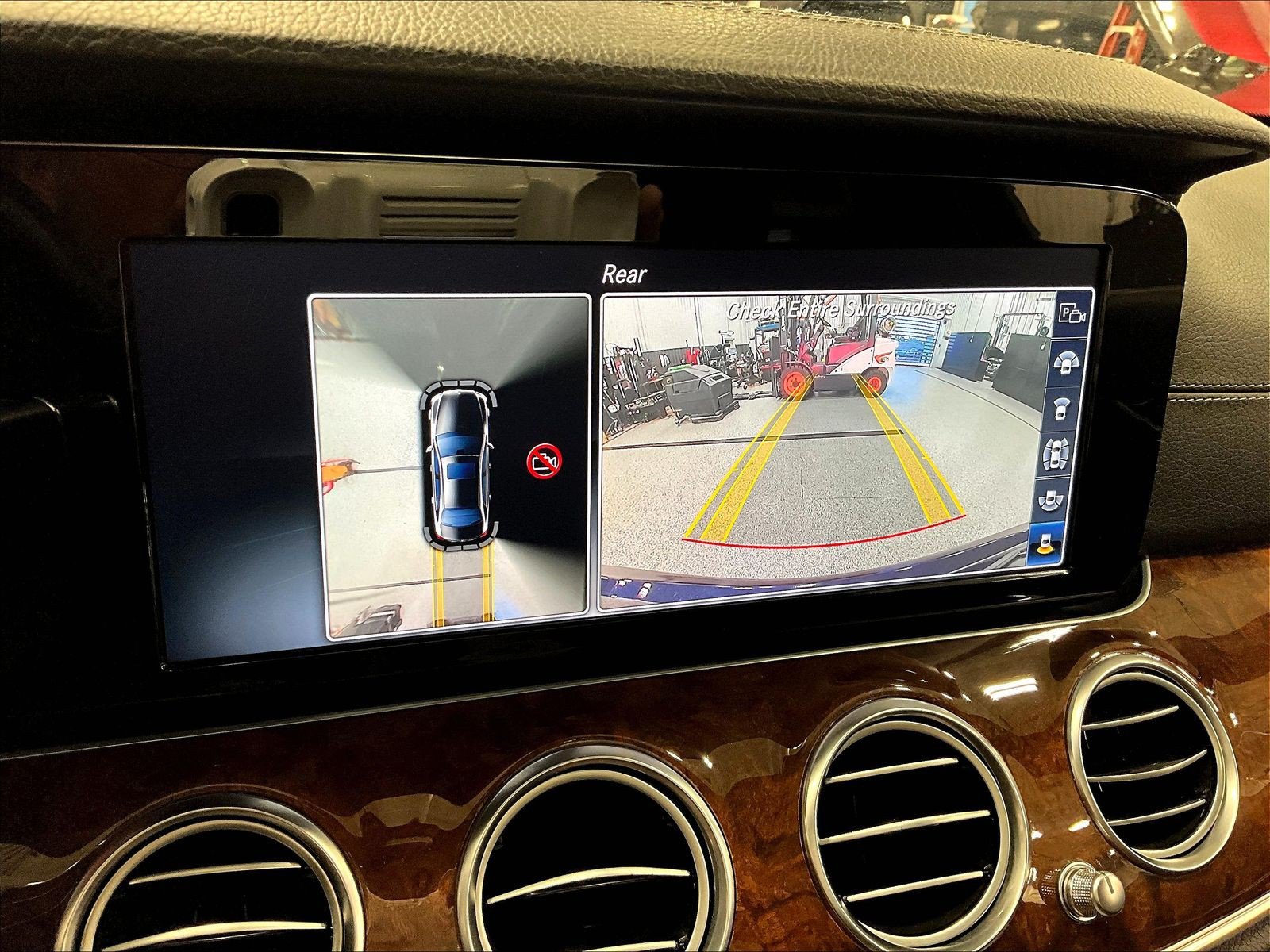 Used 2019 Mercedes-Benz E 450 4MATIC Sedan w/ Premium Package image 38