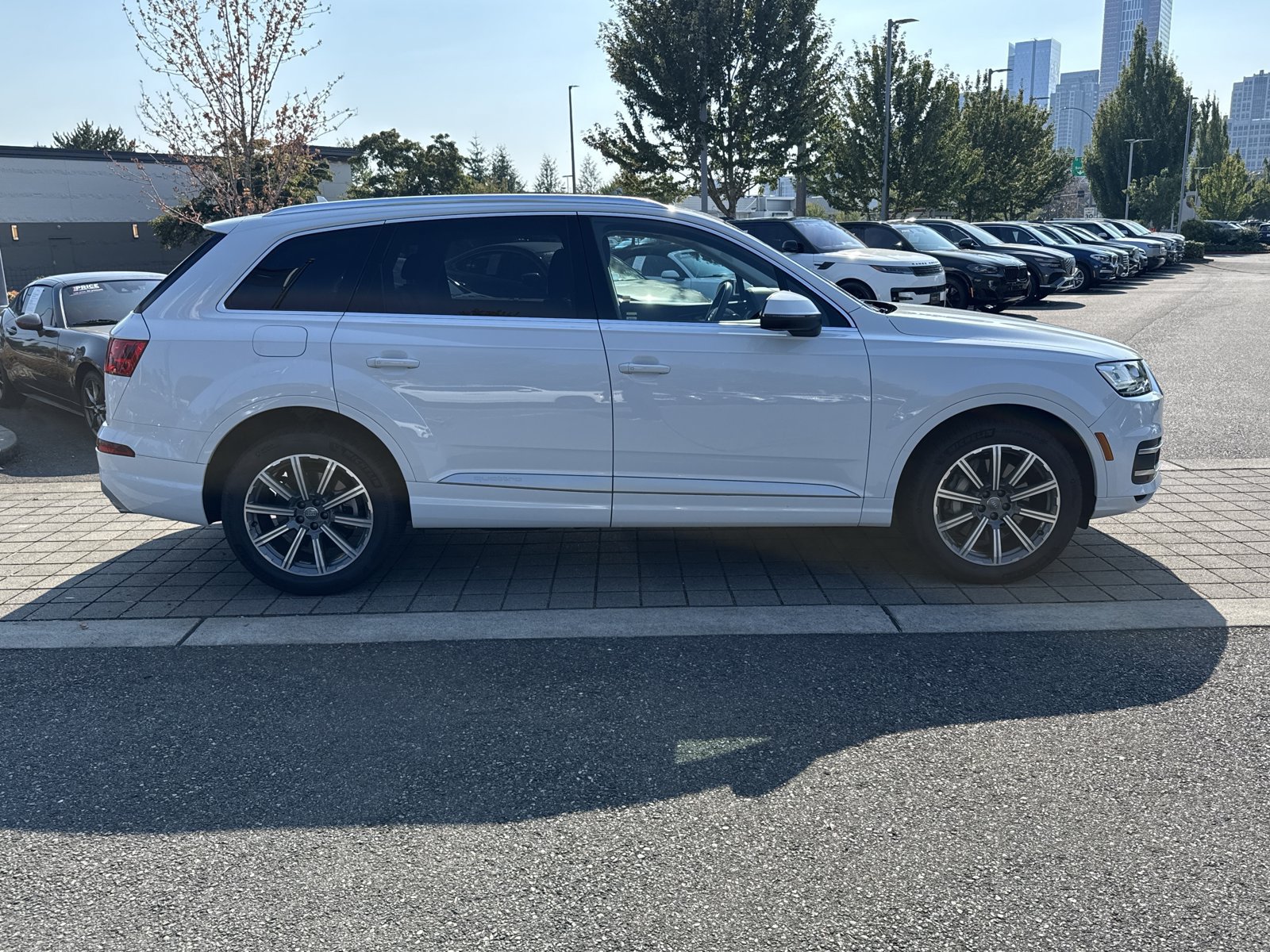Used 2018 Audi Q7 3.0T Prestige AWD/4WD image 4