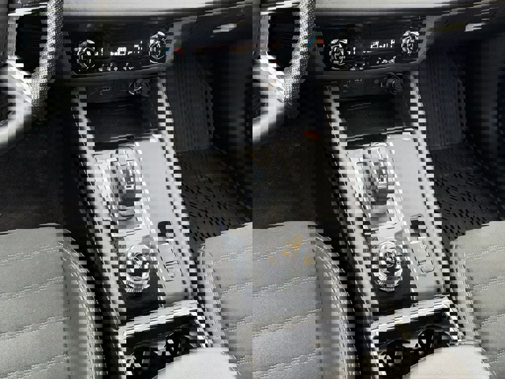 Used 2024 Mitsubishi Outlander SE image 31