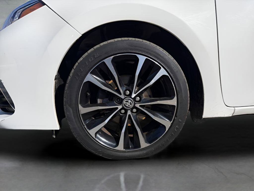 Used 2017 Toyota Corolla SE image 9
