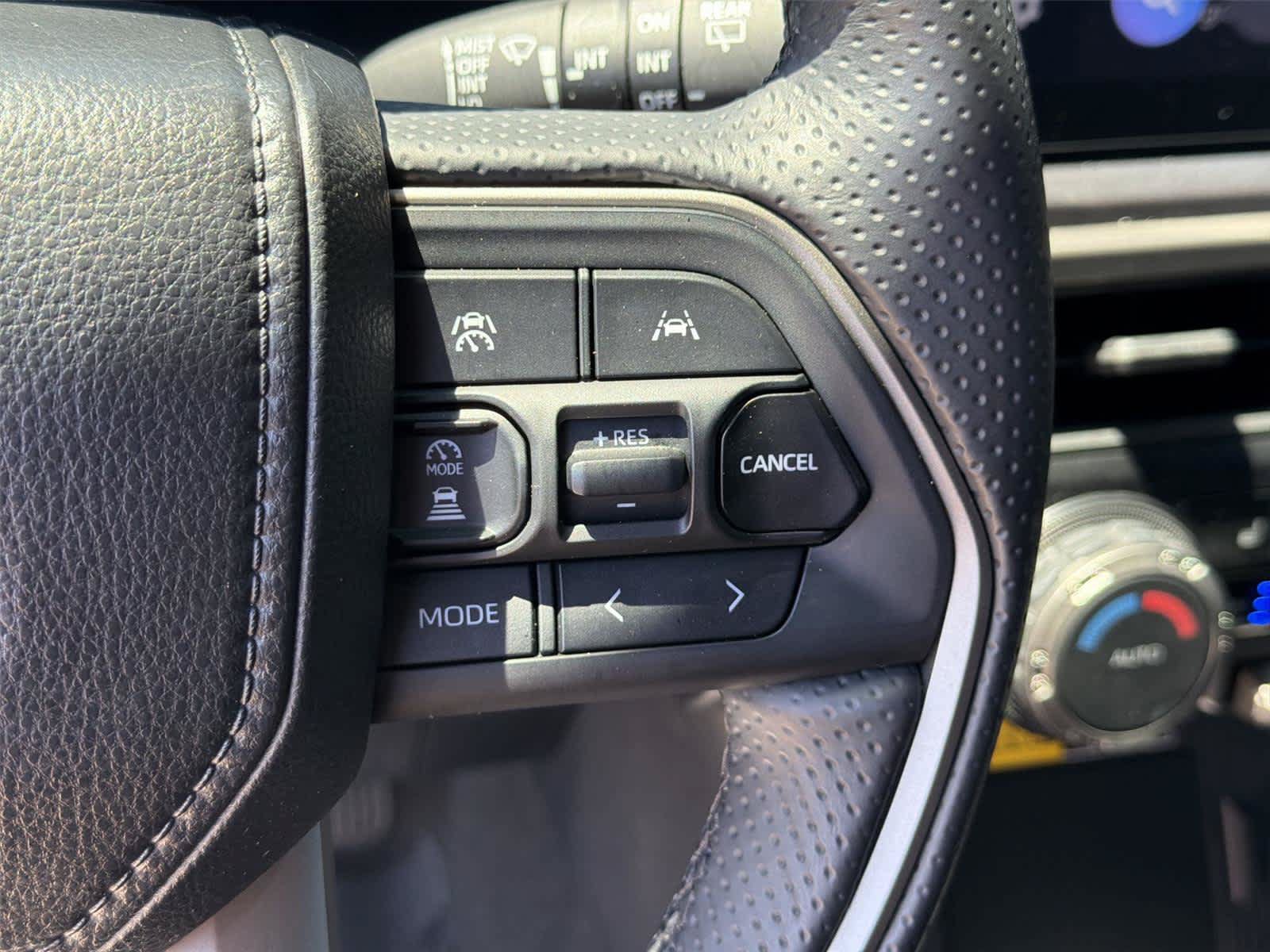 Used 2025 Toyota 4Runner TRD Off-Road Premium w/ Tow Technology Package AWD/4WD image 35