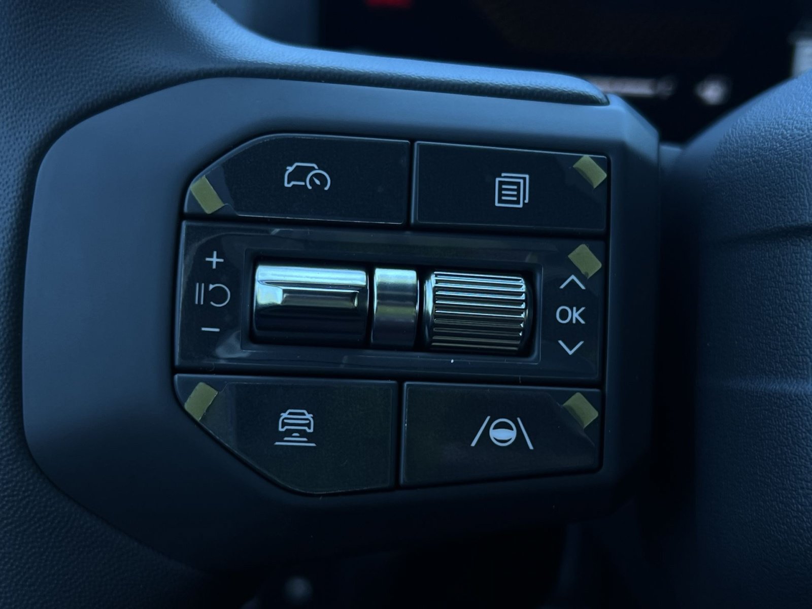 New 2027 Kia Seltos X-Line S w/ X-Line S Premium Package AWD/4WD image 29