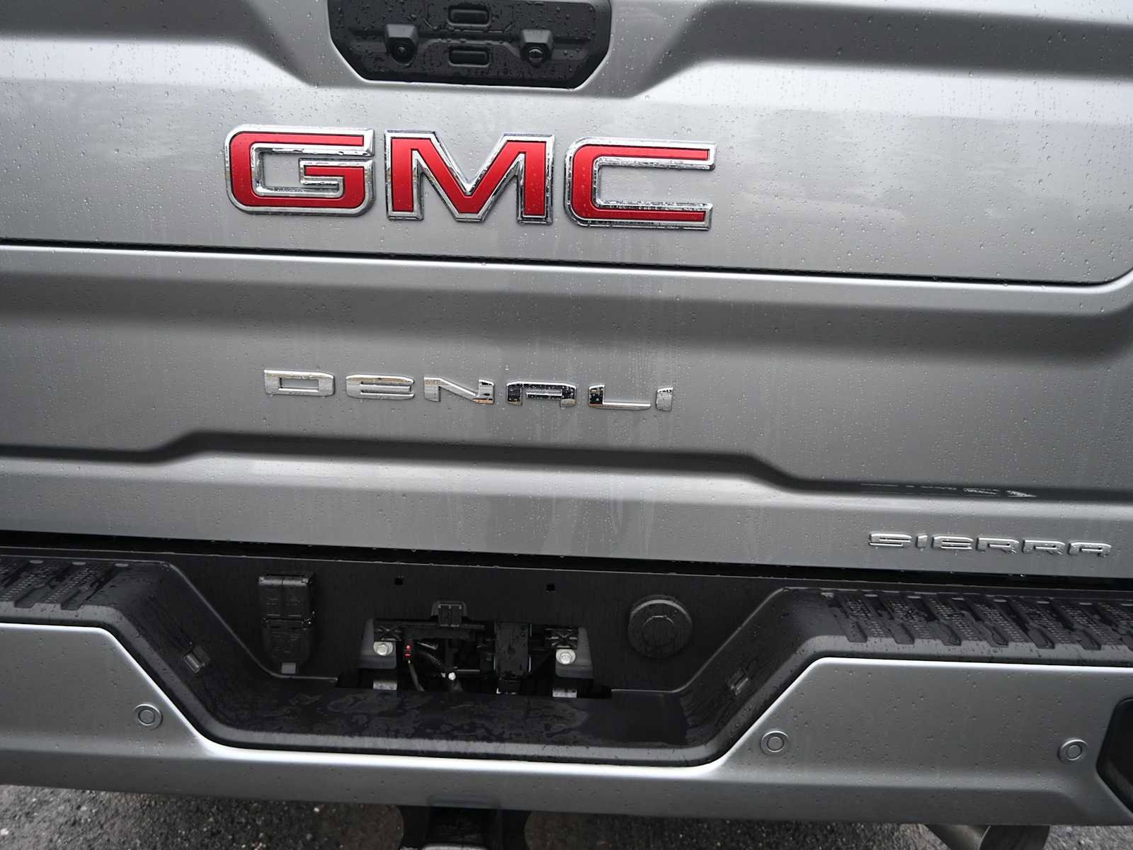 New 2026 GMC Sierra 2500 Denali w/ Denali Reserve Package image 30