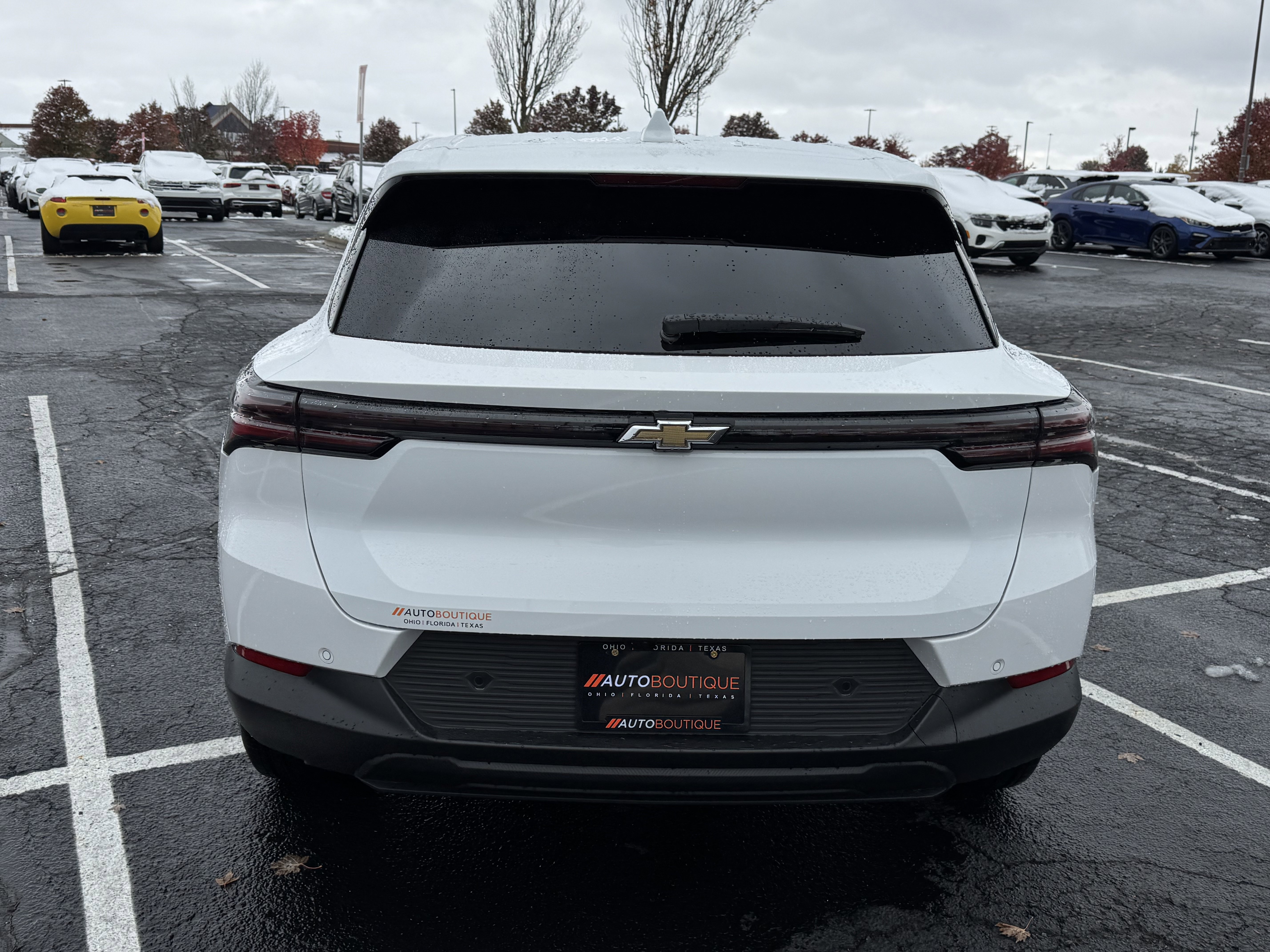 Used 2025 Chevrolet Equinox EV LT image 12