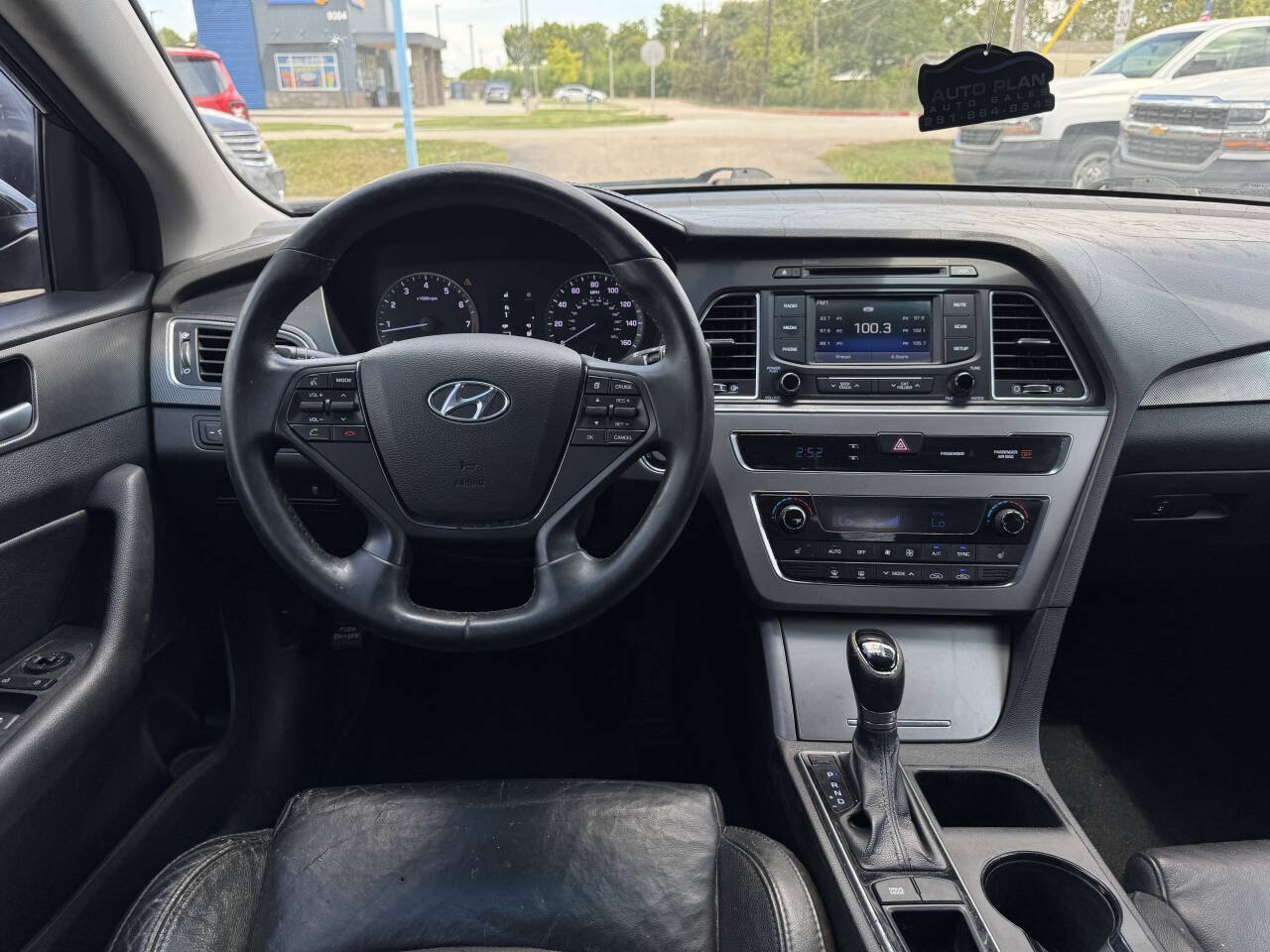 Used 2015 Hyundai Sonata Sport w/ Option Group 03 FWD image 17