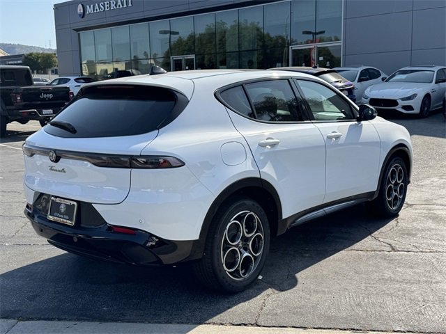 New 2025 Alfa Romeo Tonale w/ Premium Package image 6